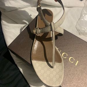 Gucci buckle sandals- Cream